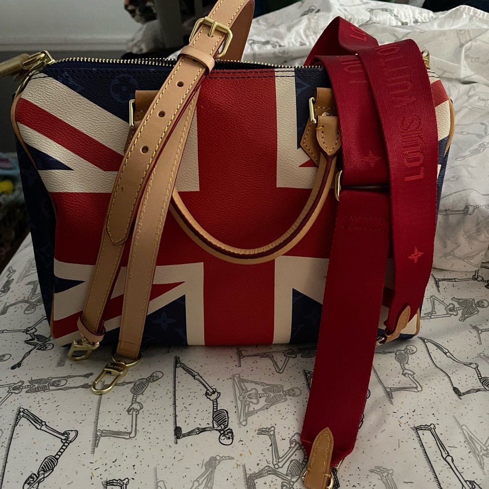 Union Jack inspired purse